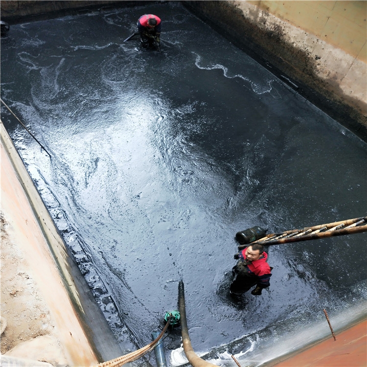 江孜废水池清理