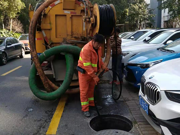 江孜排污管道清淤